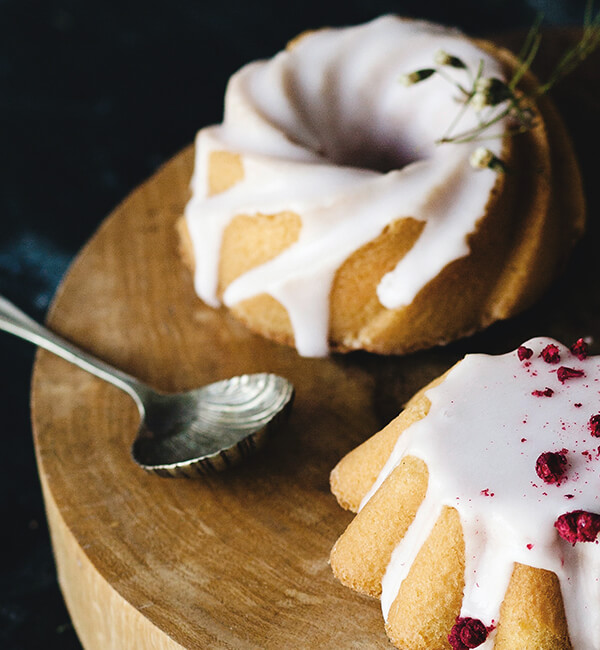 Delicious wood-fired pizza with fresh toppings
